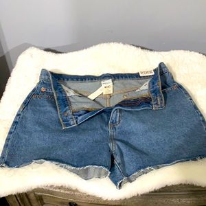 NWT High Waisted PINK BRAND by VS Jean Shorts